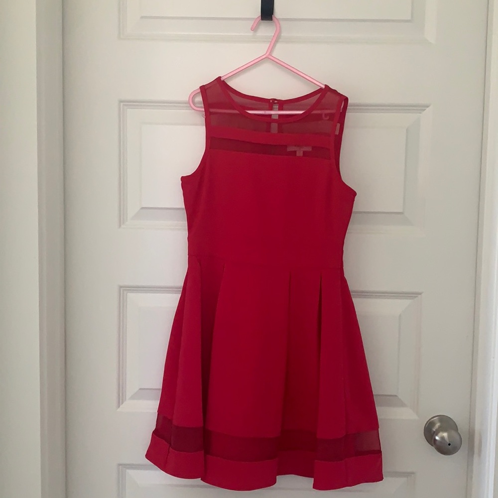 Dainty chartreuse size 10 dress w/sheer top & bottom